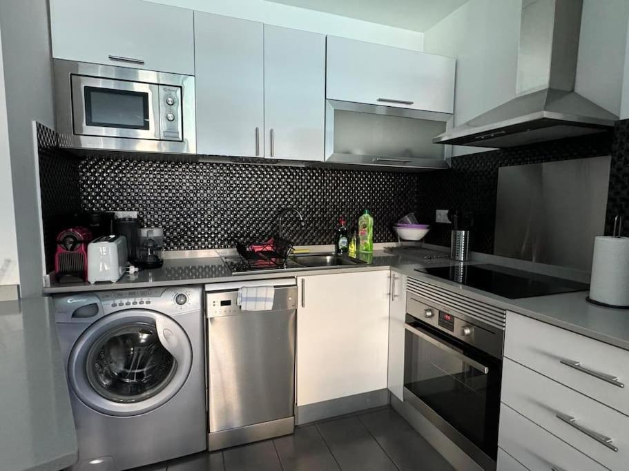 Apartmán Iguazu Poolview Near Yumbo Playa del Inglés Exteriér fotografie
