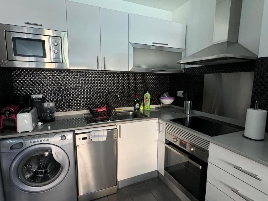 Apartmán Iguazu Poolview Near Yumbo Playa del Inglés Exteriér fotografie
